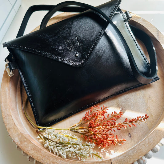 Midnight Chic: Black Envelope Handcrafted Leather Bag