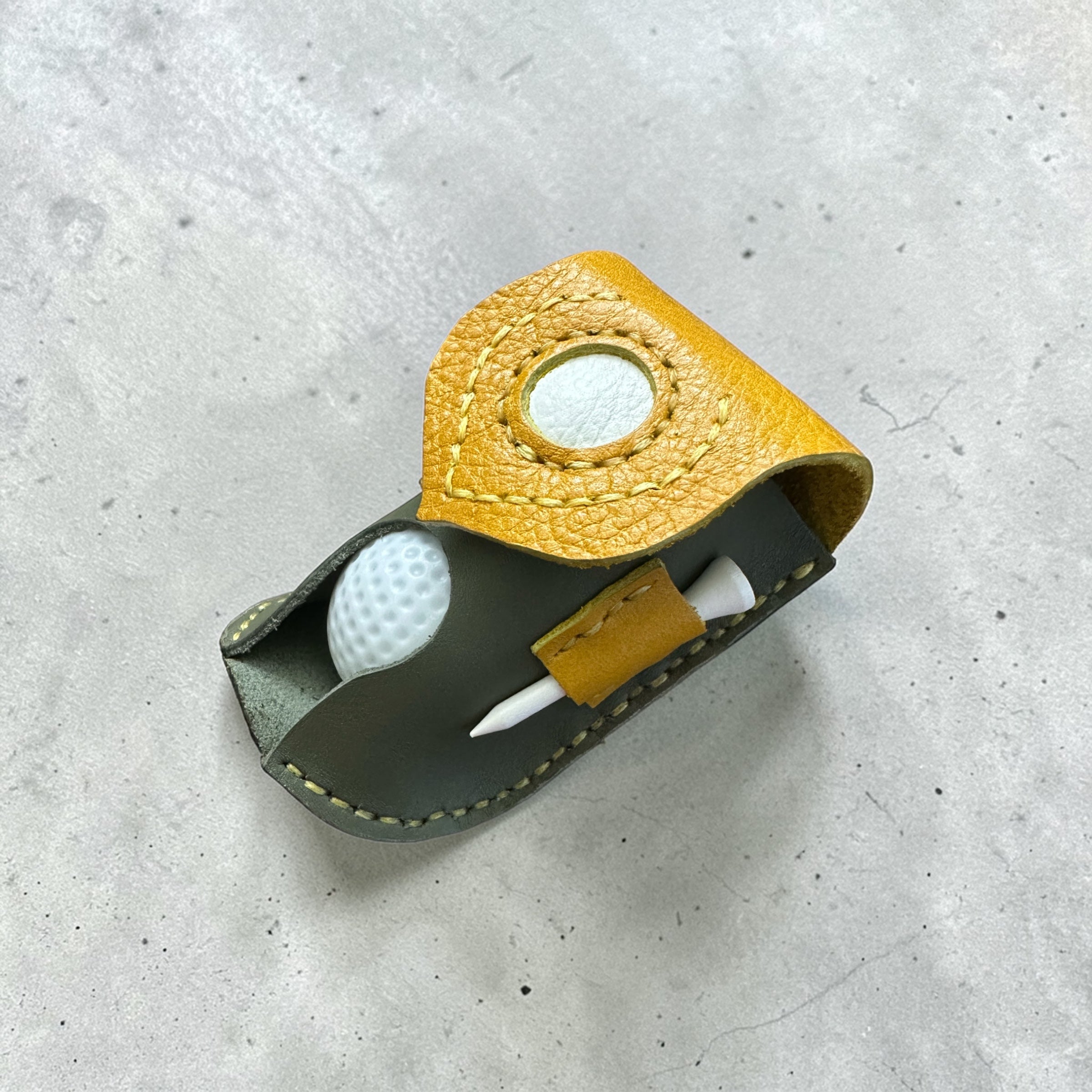 The "Augusta Heritage" Leather Golf Pouch